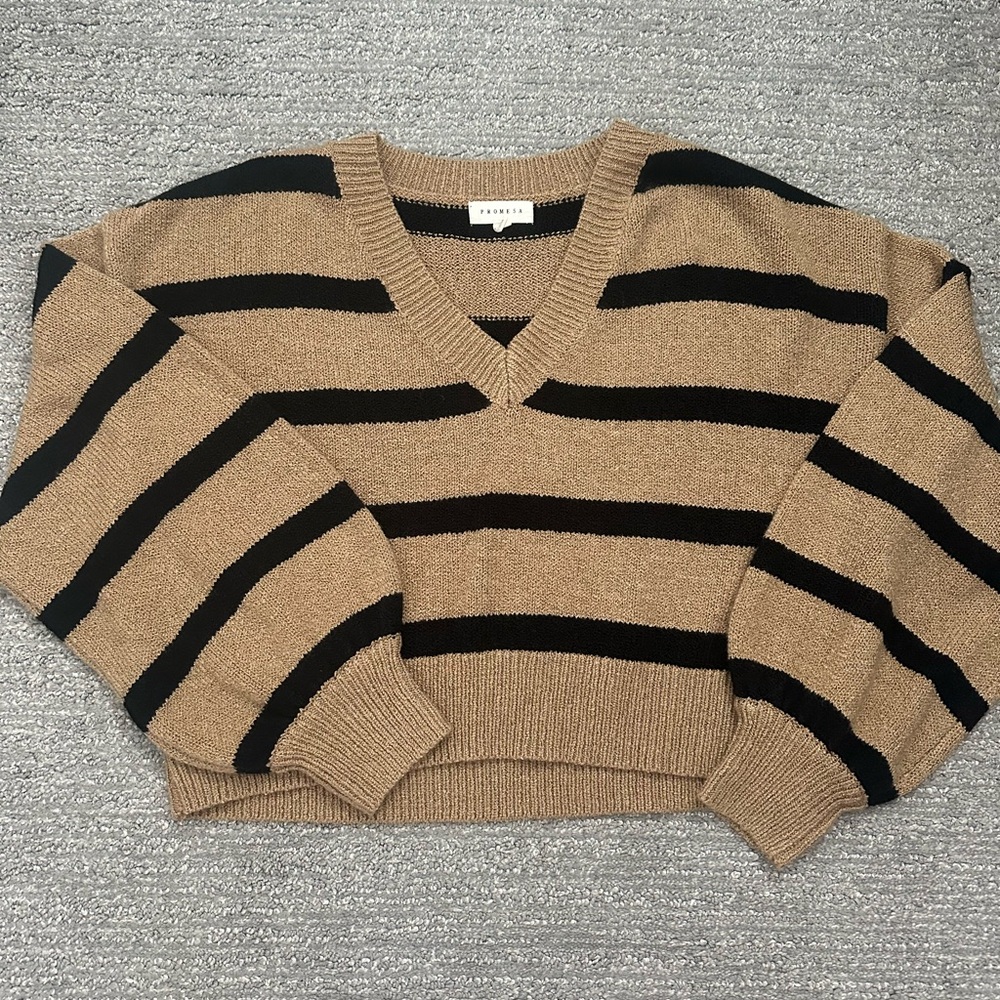 Women’s Stripped V-Neck Cropped Sweater